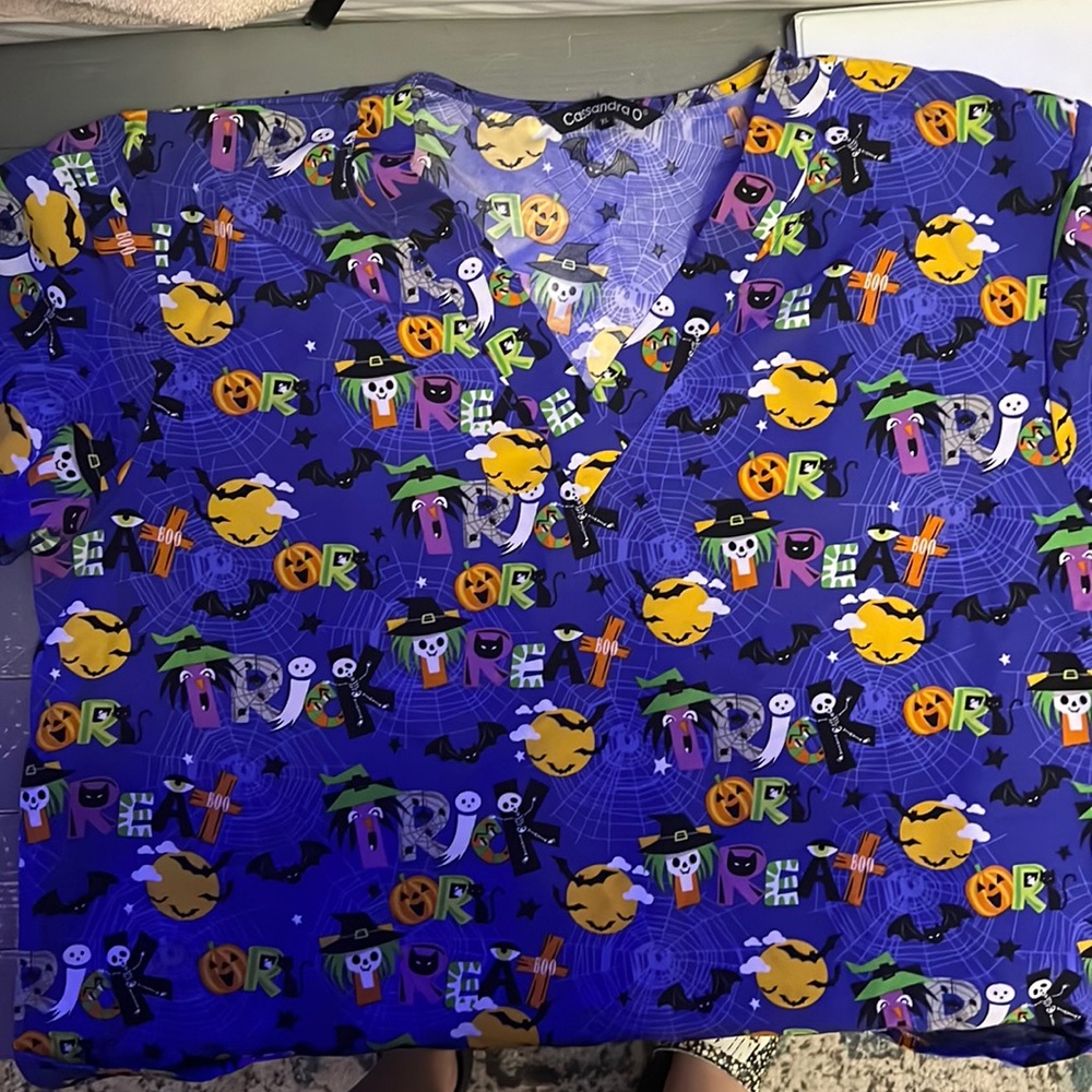 Womens XL Halloween Scrub Top